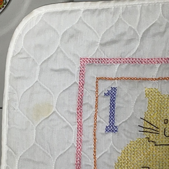 Vintage 1989 Baby Quilted Blanket and Bib in Orginal Marshall Fields Box! - Picture 5 of 12